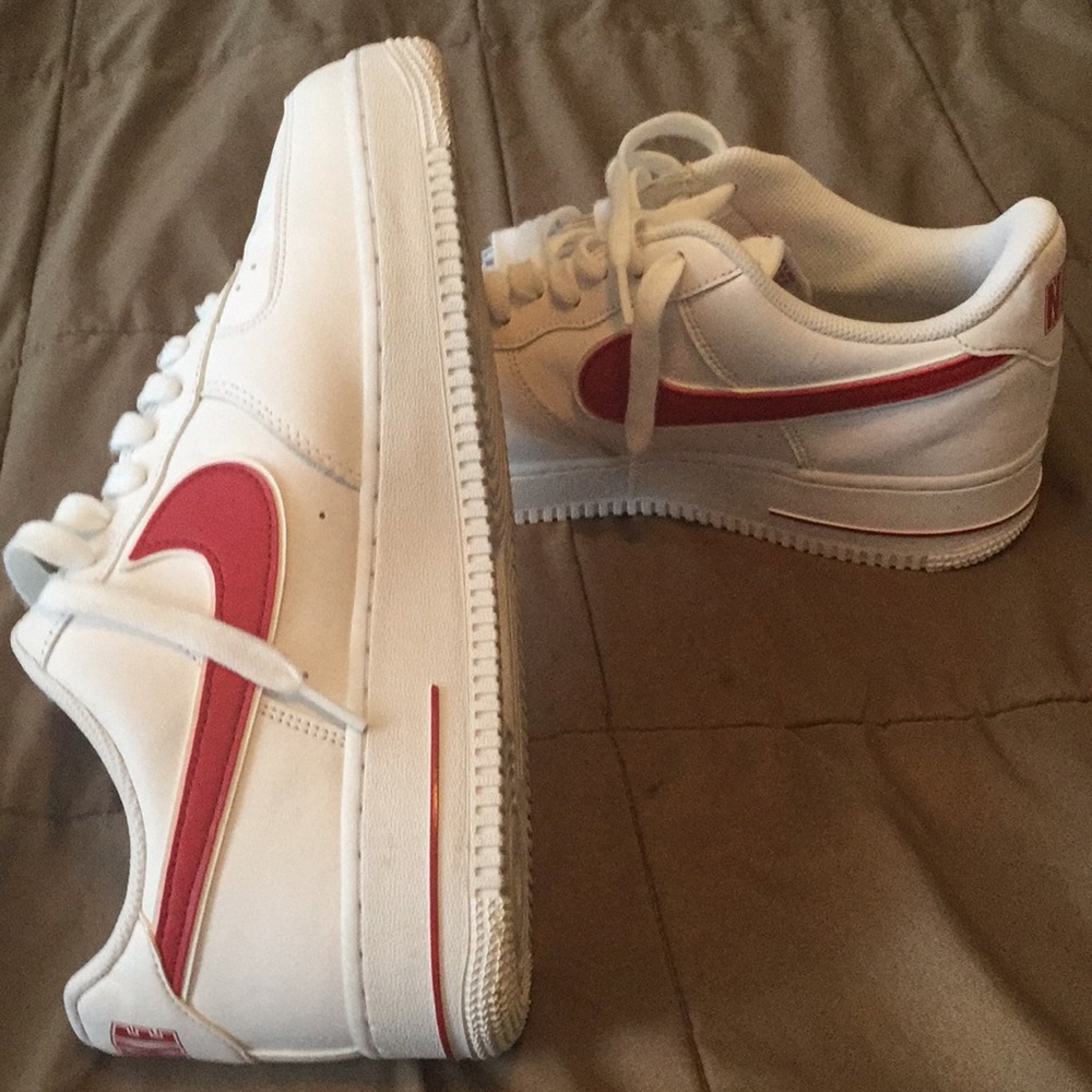 Shoes - Picture 7 of 9